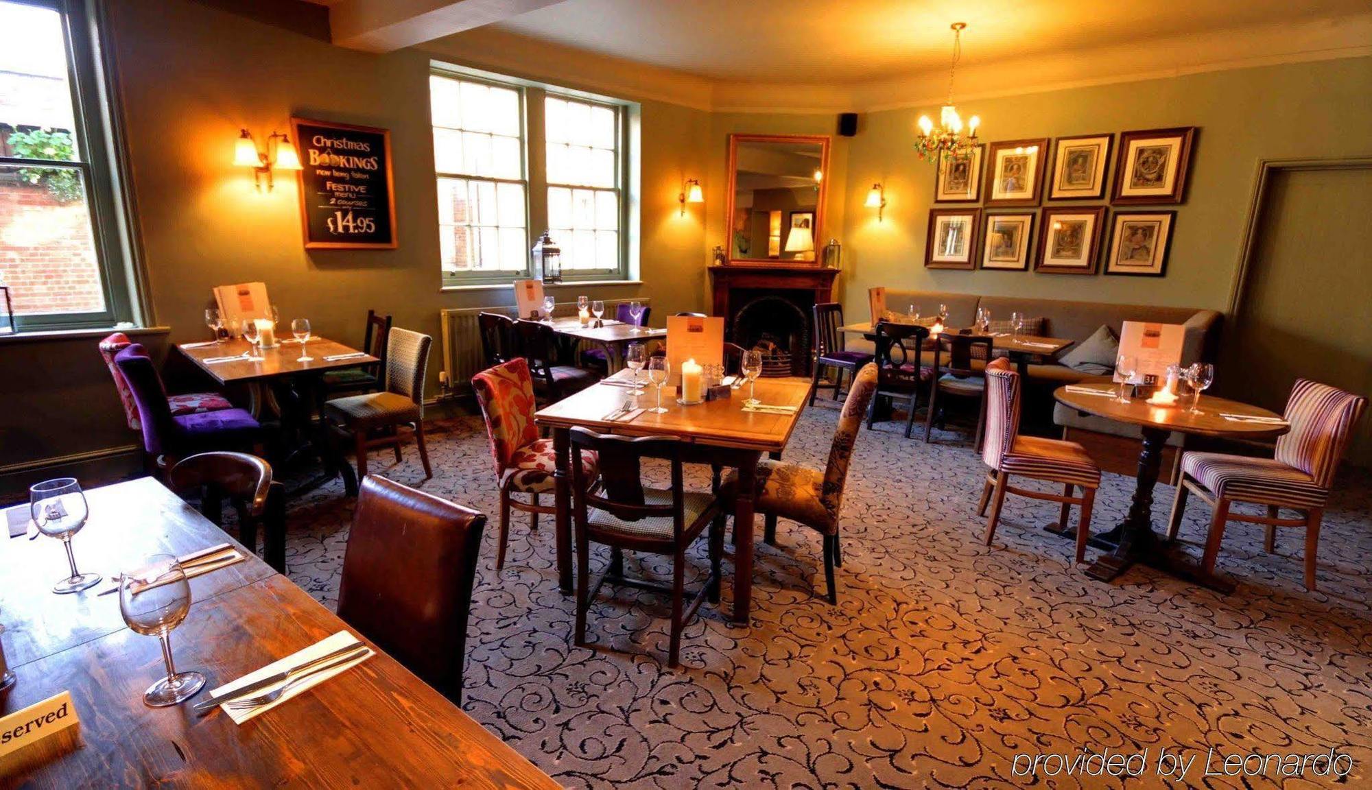 King'S Head Hotel By Greene King Inns 윔번민스터 외부 사진